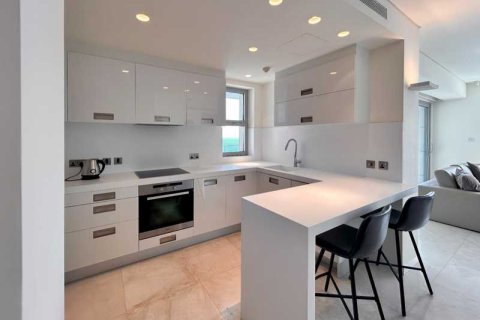 2 bedrooms Apartment in Limassol, Cyprus No. 35039 12