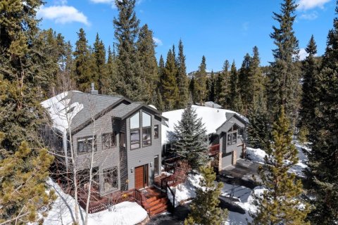 3 bedrooms House in Blue River, USA No. 80126 1