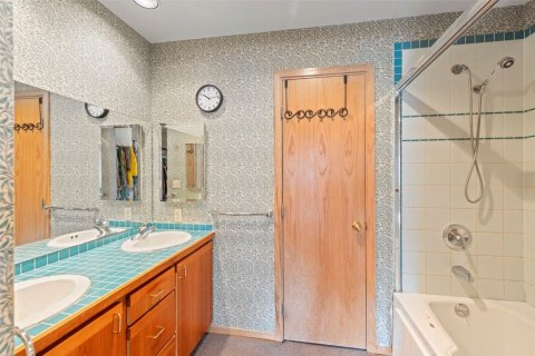 3 bedrooms House in Blue River, USA No. 80126 28