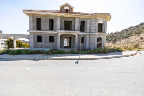 4 chambres House à Agios Athanasios, Cyprus No. 101387 2