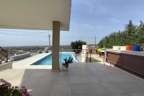 4 bedrooms Villa in Limassol, Cyprus No. 82419 16