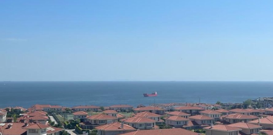 Квартира с 3 спальнями в Стамбул, Турция №15415