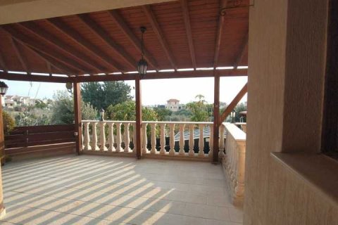 4 bedrooms House in Kolossi, Cyprus No. 80643 11