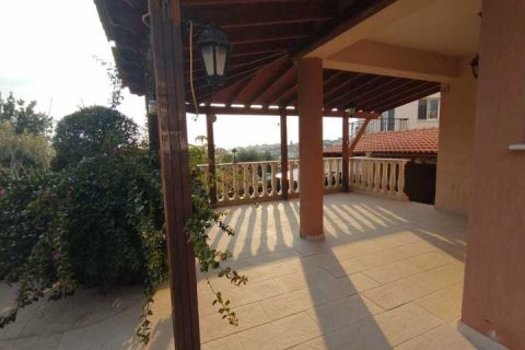 4 bedrooms House in Kolossi, Cyprus No. 80643 3
