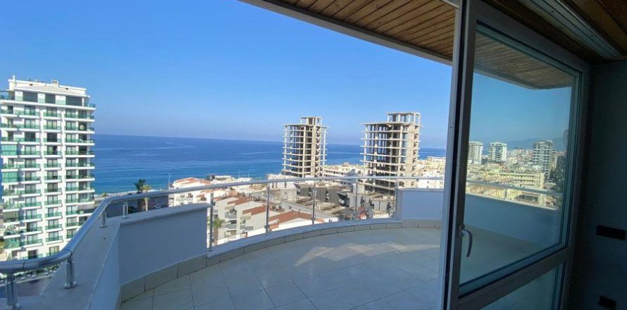 4 rooms Apartment in Mahmutlar, Turkey No. 122255