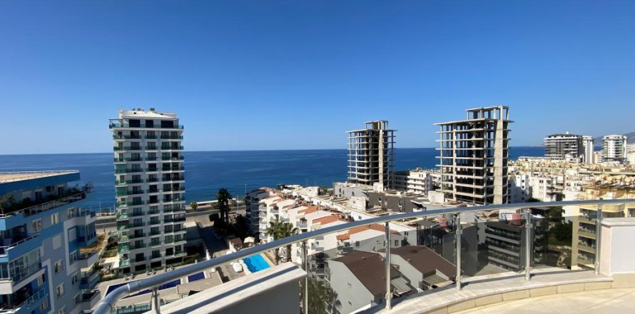 4 rooms Appartement à Mahmutlar, Turkey No. 122255