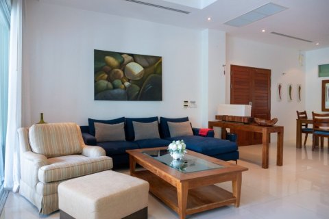 3 bedrooms Villa in Kamala, Thailand No. 95754 17