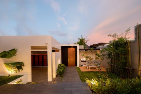 3 bedrooms Villa in Phuket, Thailand No. 3135 15