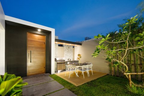 3 bedrooms Villa in Phuket, Thailand No. 3135 14