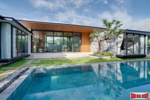 4 bedrooms Villa in Kamala, Thailand No. 96676 1