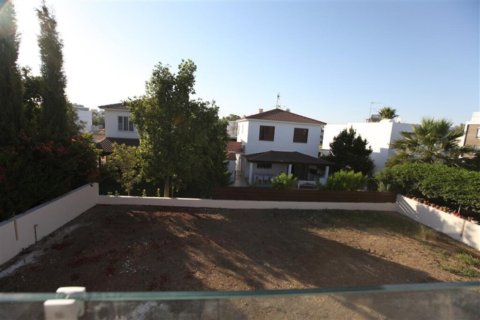 4 bedrooms Villa in Nicosia, Cyprus No. 106968 12