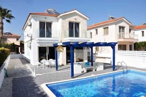 3 chambres House à Mazotos, Cyprus No. 40180 6