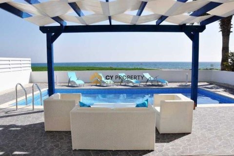 3 chambres House à Mazotos, Cyprus No. 40180 5