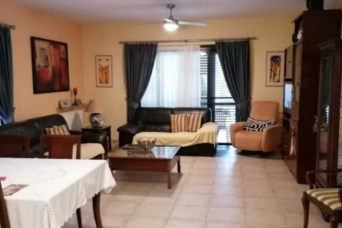 4 bedrooms House in Episkopi, Cyprus No. 101161 10