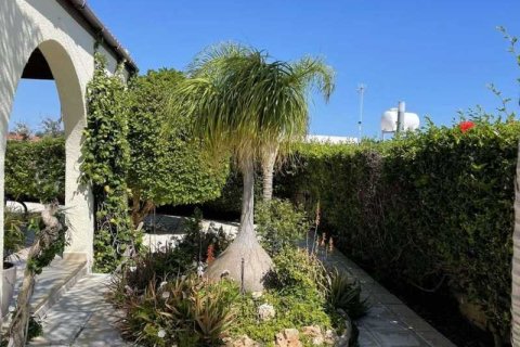 4 bedrooms House in Episkopi, Cyprus No. 101161 5
