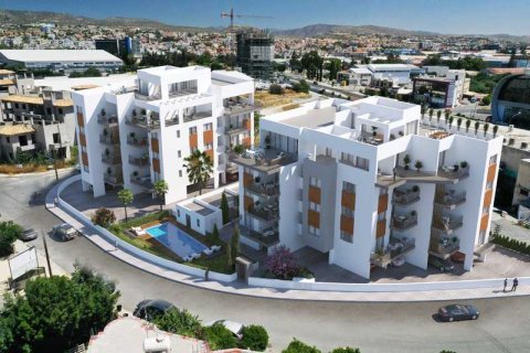 3 bedrooms Apartment in Limassol, Cyprus No. 40569 3