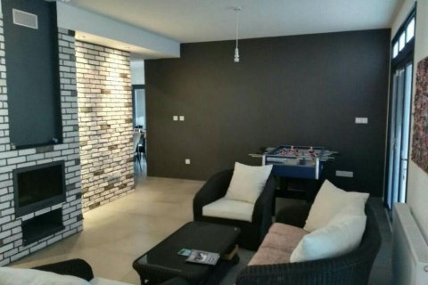 Вилла с 4 спальнями в Лимассол, Кипр №105590 12