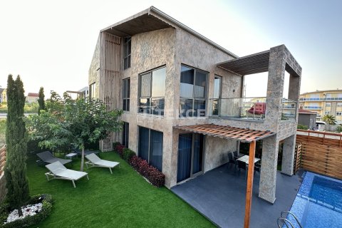 3 bedrooms Villa in Serik, Turkey No. 124861