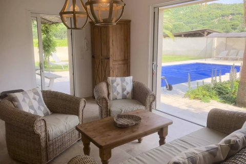 Вилла с 4 спальнями в Ле-План-де-ла-Тур, Франция №78324 5