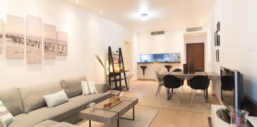 2 bedrooms Apartment in Madrid, Spain No. 126230