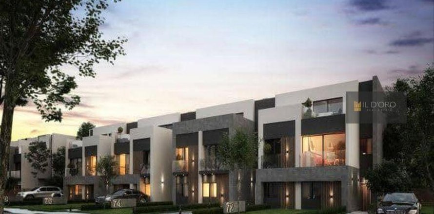 4 bedrooms Townhouse in New Cairo, Egypt No. 39009