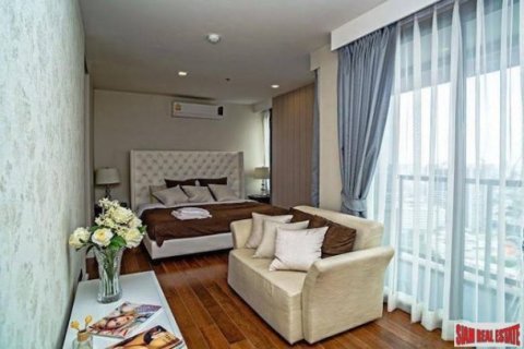 3 bedrooms Apartment in Bangkok, Thailand No. 96917 18
