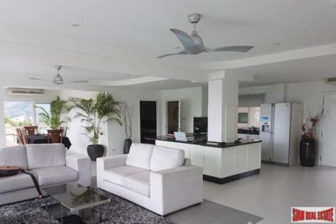 3 bedrooms Apartment in Patong, Thailand No. 95838 7