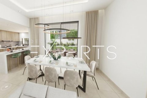 4 bedrooms Duplex in Thach Than, Vietnam No. 84836 3