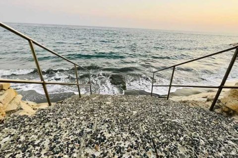 3 dormitorios Apartment en Germasogeia, Cyprus No. 33136 8