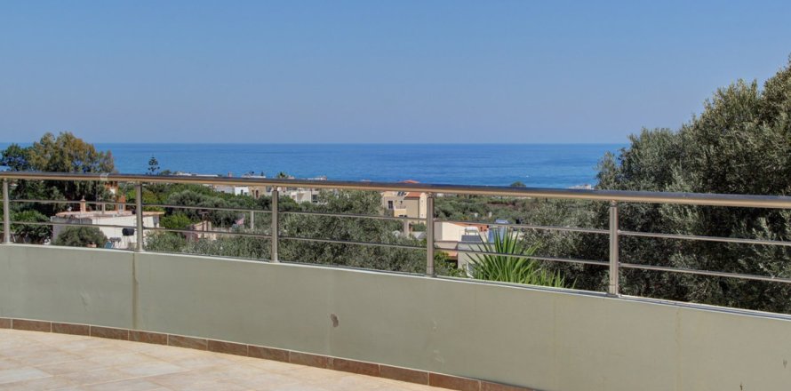 3 bedrooms House in Chania, Greece No. 81111