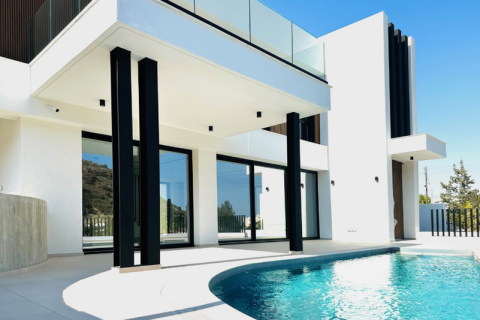 3 bedrooms House in Germasogeia, Cyprus No. 69691 7