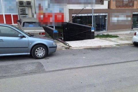 2000m² Commercial property in Evosmos, Greece No. 108152 2