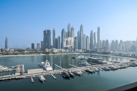 3 bedrooms Apartment in EMAAR Beachfront, UAE No. 119407