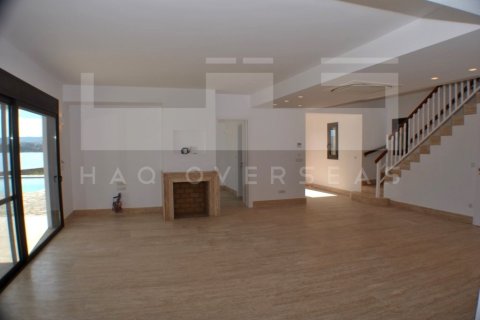 Вилла с 4 спальнями в Ираклион, Греция №24354 6