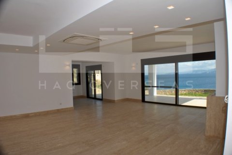 Вилла с 4 спальнями в Ираклион, Греция №24354 5