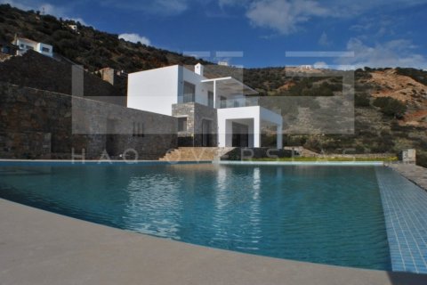 Вилла с 4 спальнями в Ираклион, Греция №24354 3