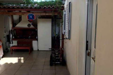 330m² Commercial property à Vari, Greece No. 58283 9