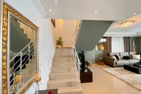 3 dormitorios Penthouse en Bo Ha, Vietnam No. 14152 22