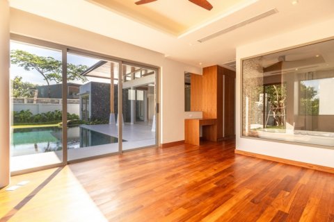 3 bedrooms Villa in Layan Beach, Thailand No. 97402 18