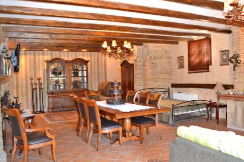 550m² House in Euboea, Greece No. 59536 26