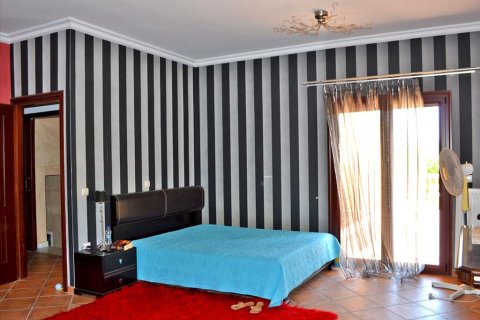 550m² House in Euboea, Greece No. 59536 21