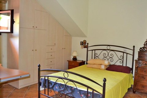 550m² House in Euboea, Greece No. 59536 29