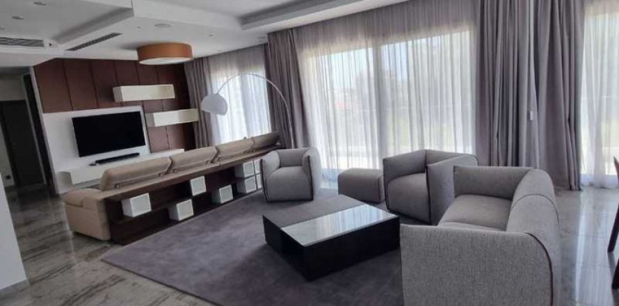 5 bedrooms Penthouse in Limassol, Cyprus No. 72601