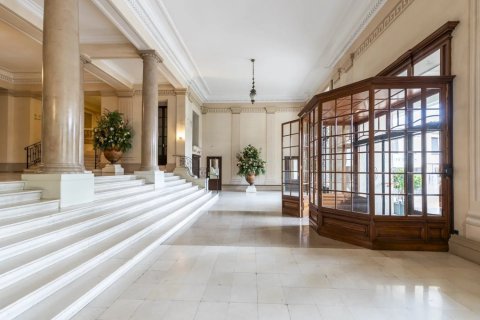 2 bedrooms Apartment in Nice, France No. 69678 2