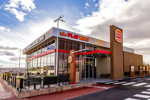 522m² Commercial property in Ciutat Vella, Spain No. 27193