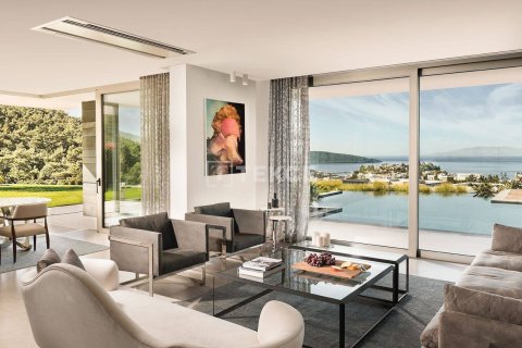 5 bedrooms Villa in Phi Dien, Vietnam No. 11070 12