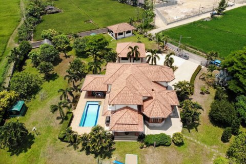 4 bedrooms House in Chiang Mai, Thailand No. 97775 16