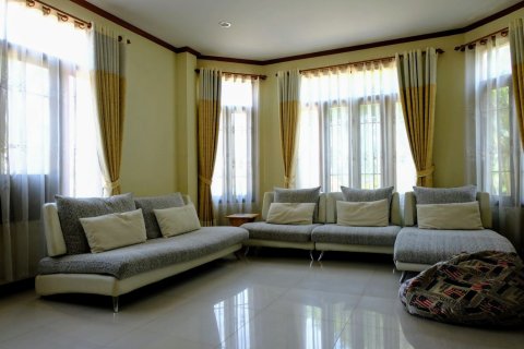4 bedrooms House in Chiang Mai, Thailand No. 97775 12