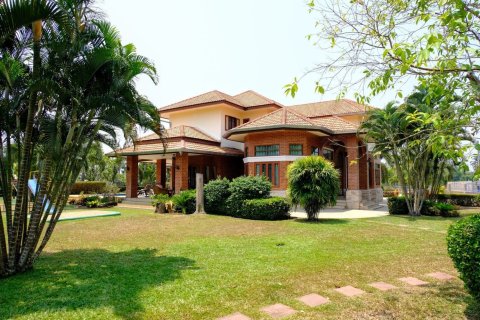 4 bedrooms House in Chiang Mai, Thailand No. 97775 18