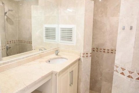 4 rooms Appartement à Binh Duong, Vietnam No. 21484 12